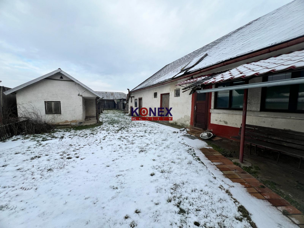 Poschodový rodinný dom na predaj – Pusté Čemerné foto