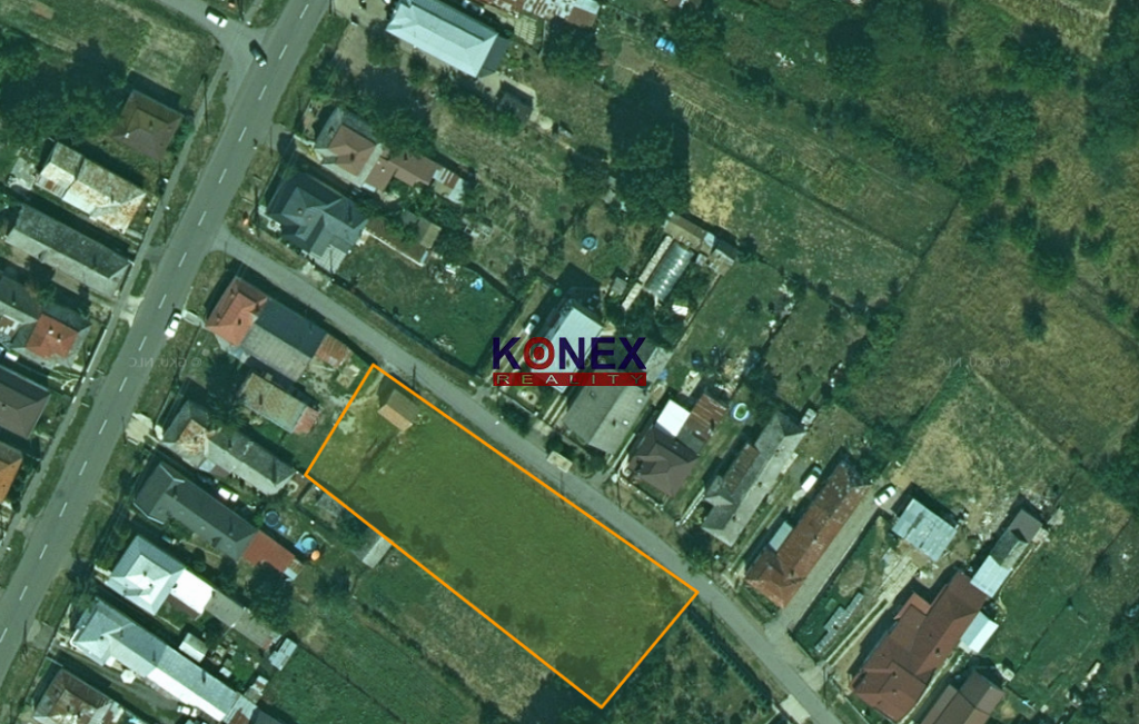 Pozemok pre viaceré RD v obci Malčice
