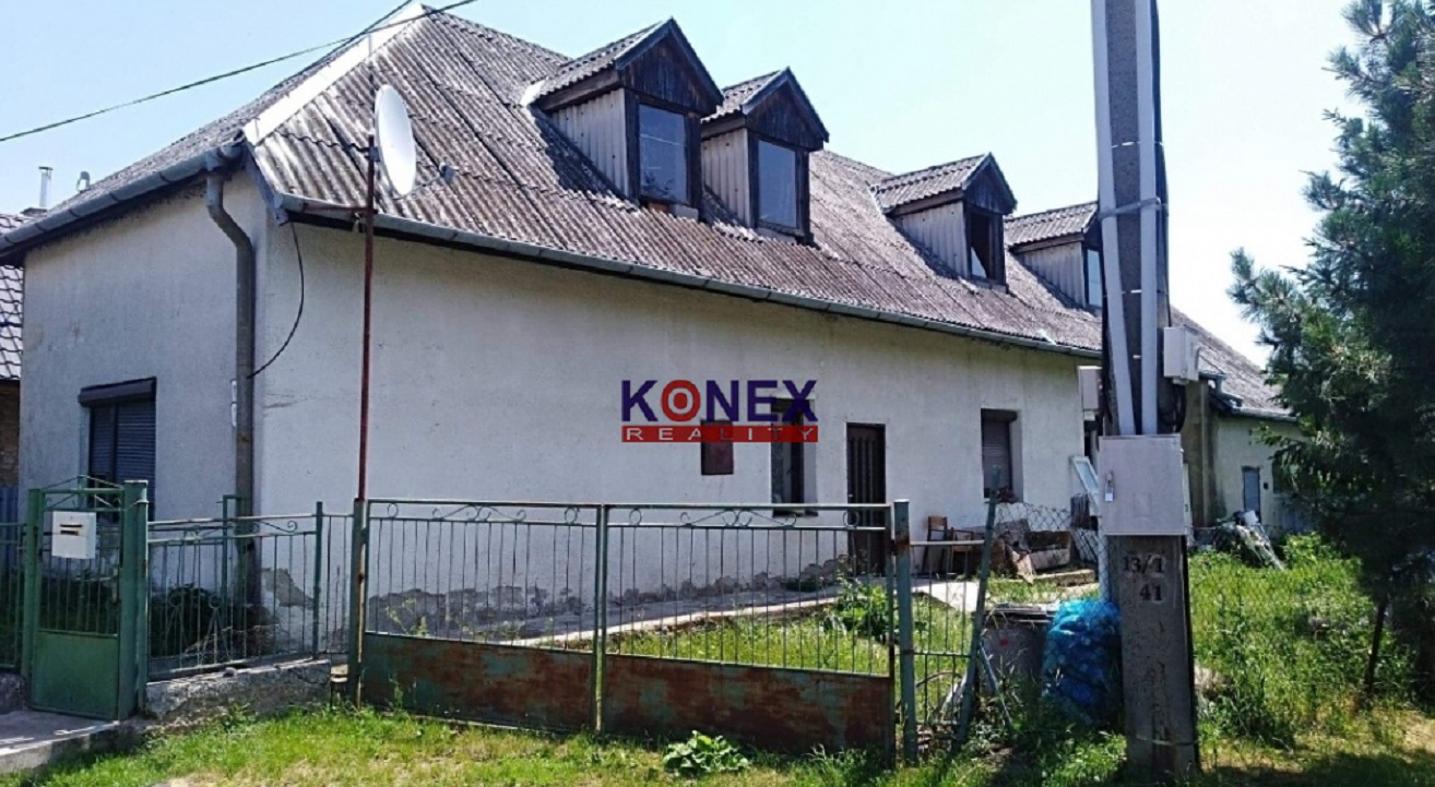 NA PREDAJ – Rodinný dom v obci ČERNOCHOV foto